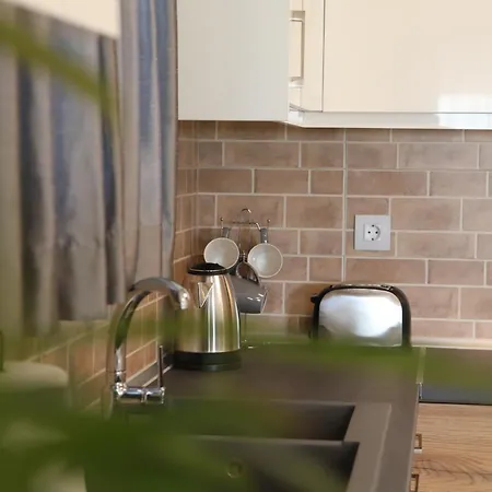 White Pearl 2 * Petrití