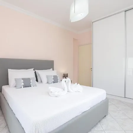 Apartamento White Pearl 2 *